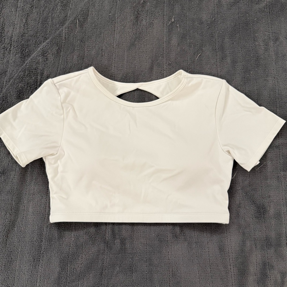 Cream Crop T-Shirt with Short Sleeves and Cutout